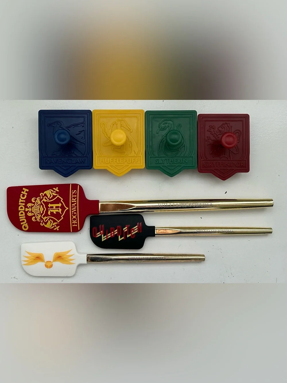 Williams Sonoma Harry Potter Baking Bundle House Cookie Cutter and Spatula set